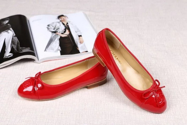 CHANEL Shallow mouth flat shoes Women--104